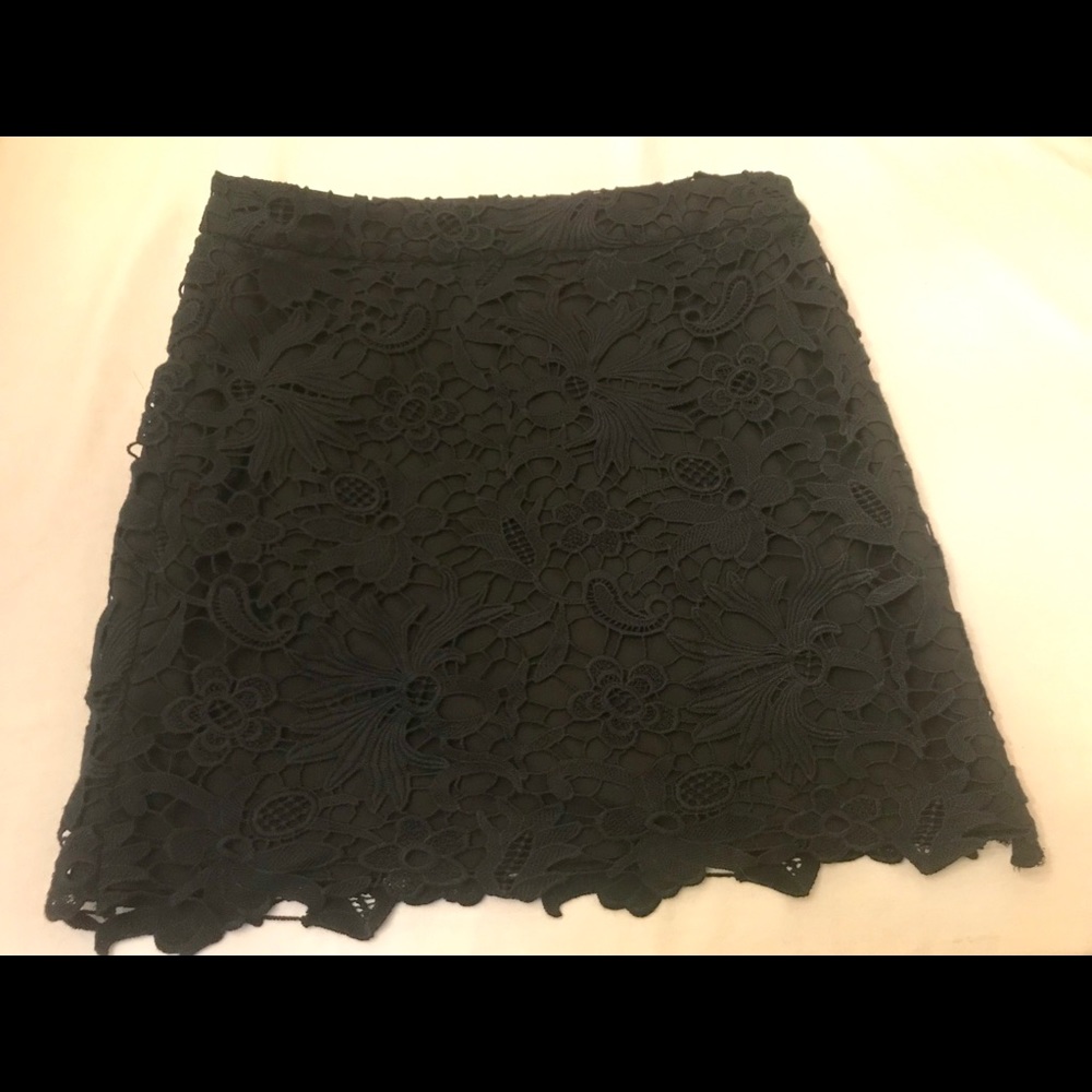 Banana Republic black lace mini skirt, 6
